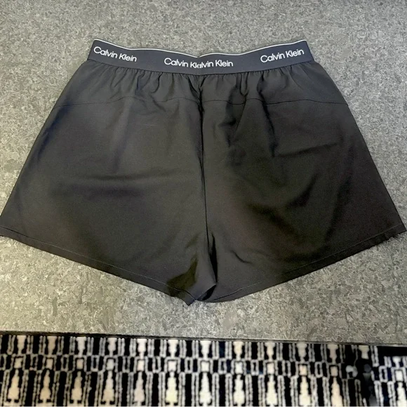 NWOT Calvin Klein Modern Sport Woven Shorts - Black - Large - Picture 4 of 5